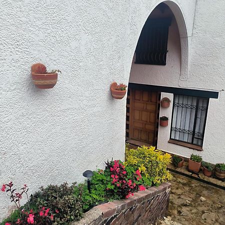 House Life Hotel La Calera Exterior photo