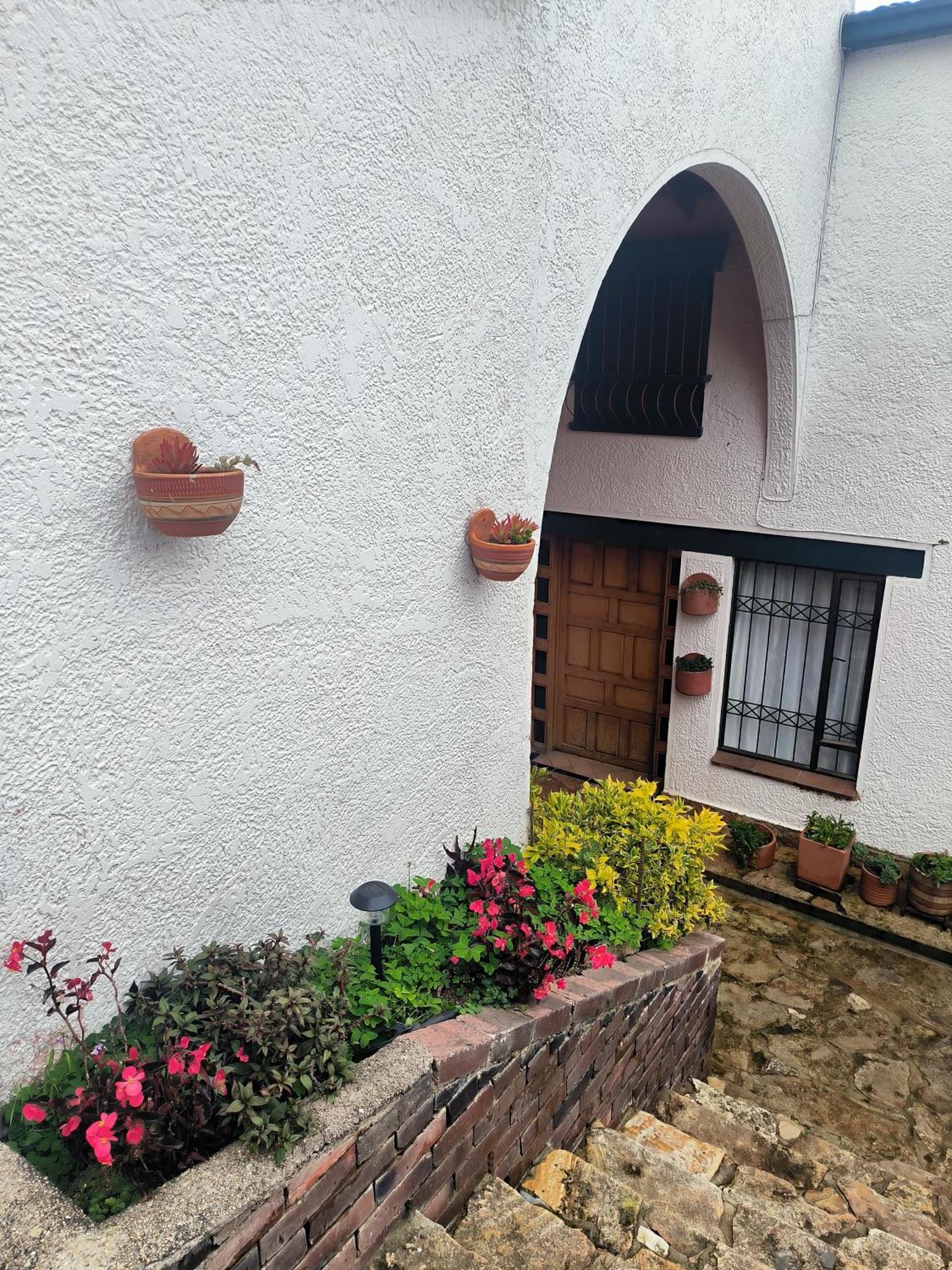 House Life Hotel La Calera Exterior photo